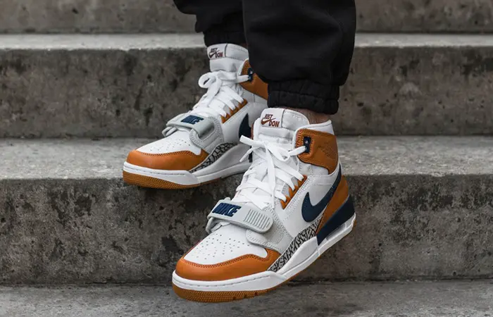 Alternative view of Giày Nike Just Don x Jordan Legacy 312 'Medicine Ball' AQ4160-140