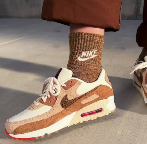 Giay Nike Air Max 90 Amd 'Snakeskin' DX9502-100