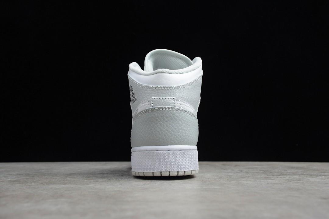 Giày Nike Air Jordan 1 Mid SE GS 'Swoosh Logo Grey Camo' DD3235-100 - Ảnh 8
