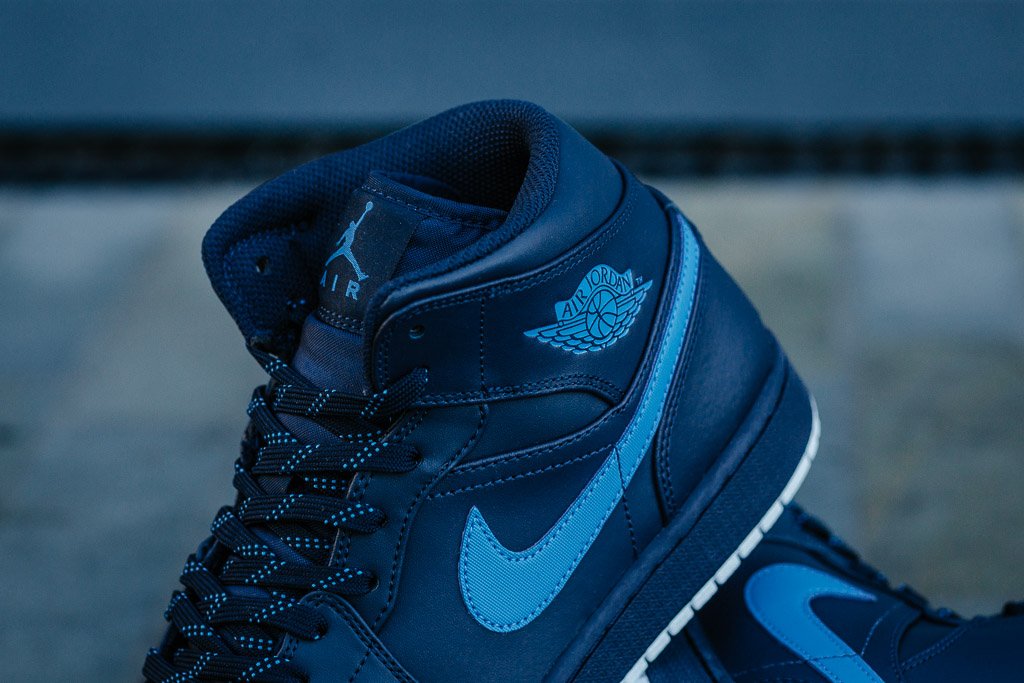 Giày Nike Air Jordan 1 Mid 'Obsidian University' 554724-405 - Ảnh 7