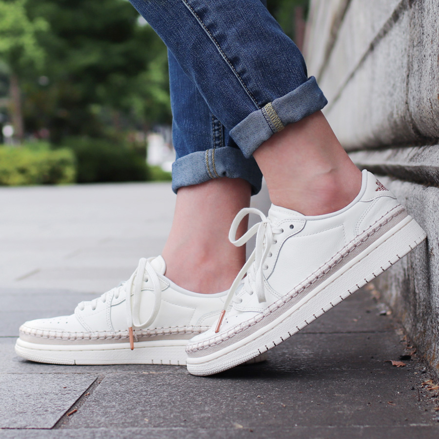 Giày Nike Wmns Air Jordan 1 Retro Low NS 'Sail' AO1935-109 - Ảnh 3