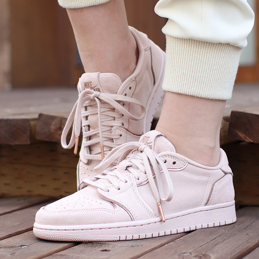 Giày Nike Wmns Air Jordan 1 Retro Low NS 'Particle Beige' AO1935-204 - Ảnh 3