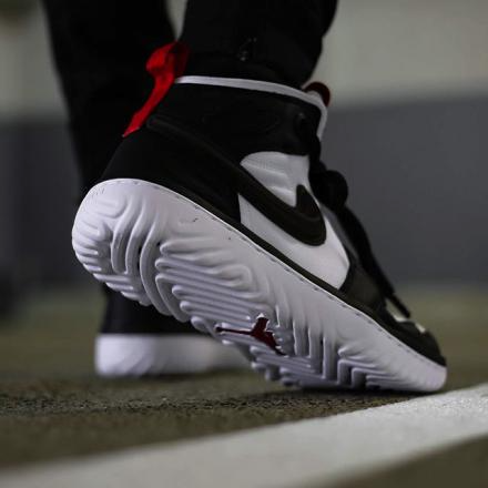 Giày Nike Air Jordan 1 React High 'Black White' AR5321-016 - Ảnh 3
