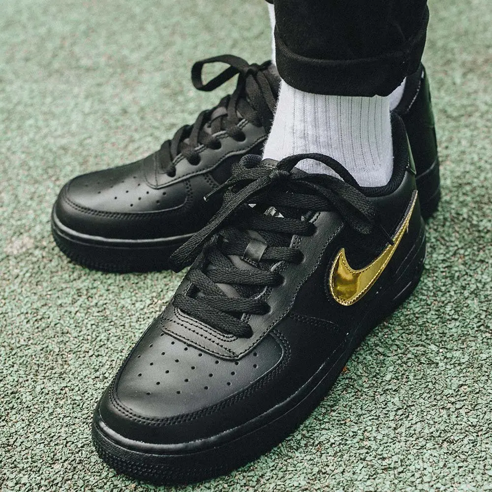 Alternative view of Giày Nike Air Force 1 Black Metallic Gold Removable Swoosh Pack AR7446-001