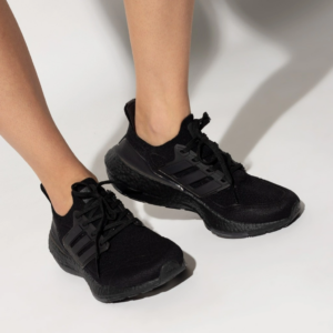 Alternative view of Giày Adidas Wmns UltraBoost 21 'Triple Black' FZ2762