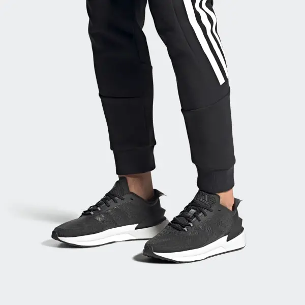 Giay Adidas Avryn 'Black' HP5968