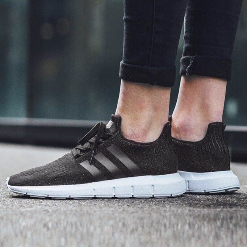 Giày Adidas Swift Run 'Core Black' B37726 - Ảnh 2