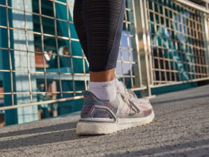 Alternative view of Giày Adidas UltraBoost 19 'Refract' B37708