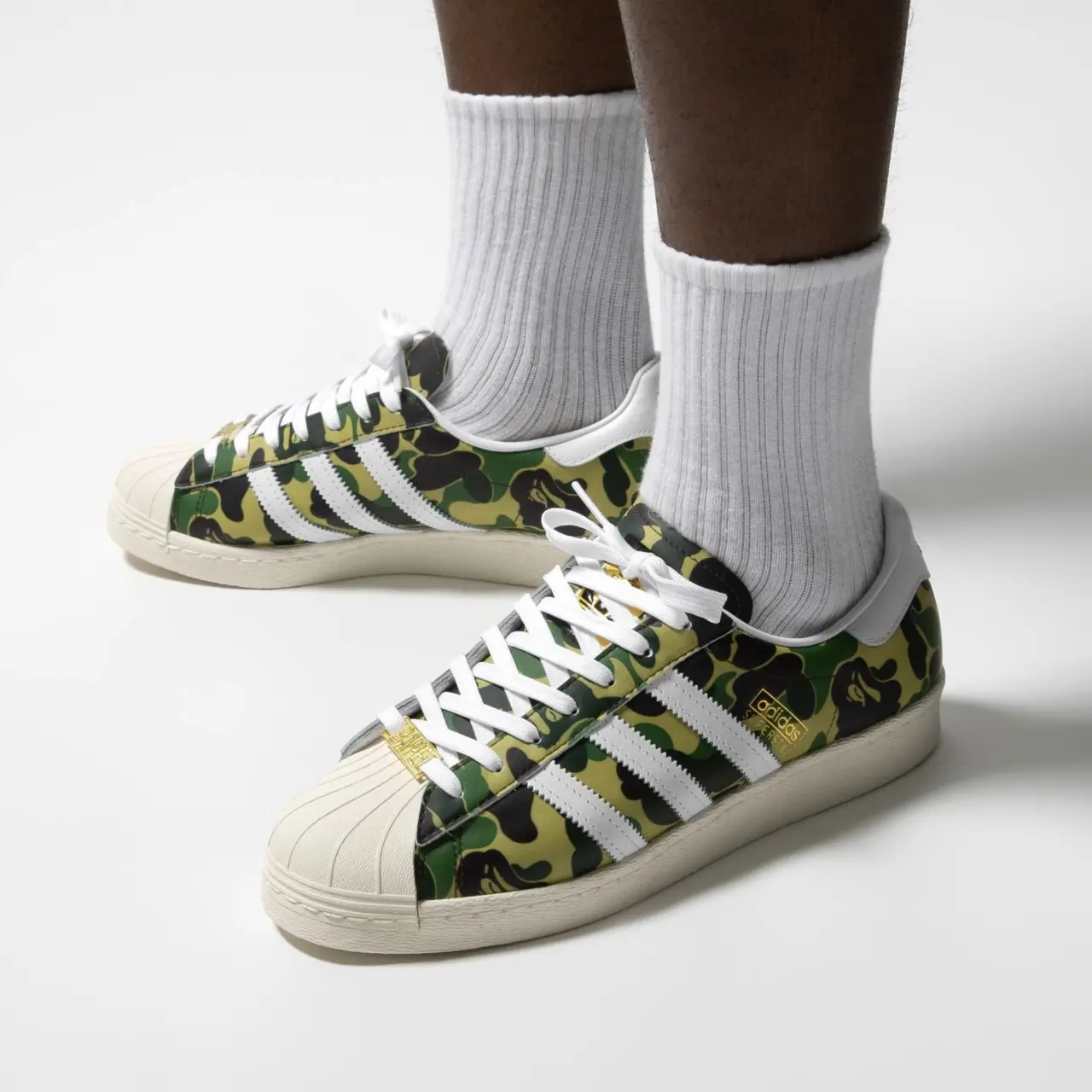 Alternative view of Giày Adidas BAPE x Superstar 80s 'ABC Camo' GZ8981