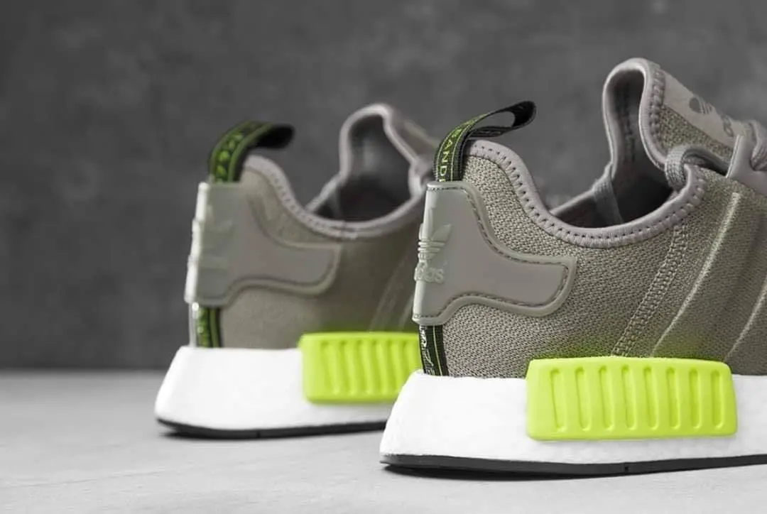 Alternative view of Giày Adidas NMD_R1 'Trace Cargo Yellow' BD7750