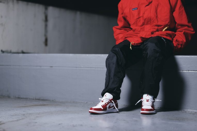 Giày Nike Air Jordan 1 Low 'Gym Red White' 553558-611 - Ảnh 3