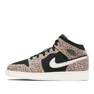 Alternative view of Giày Nike Air Jordan 1 Mid SE GS 'Leopard' BQ6931-021