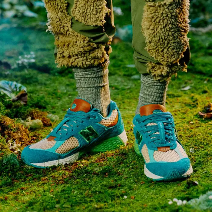 Alternative view of Giày New Balance Salehe Bembury x 2002R 'Water Be The Guide' ML2002RJ