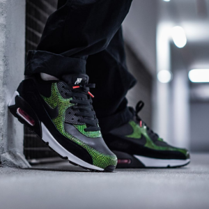 Alternative view of Giày Nike Air Max 90 'Green Python' CD0916-001