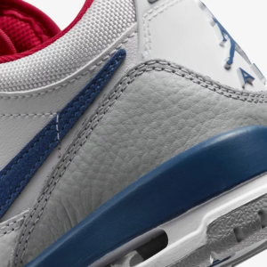 Giay Nike Air Jordan Legacy 312 Low GS 'White French Blue' CD9054-104