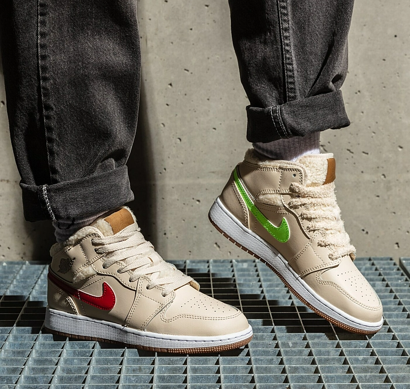 Giày Nike Air Jordan 1 Mid Utility GS 'Fleece' DO2207-264 - Ảnh 2