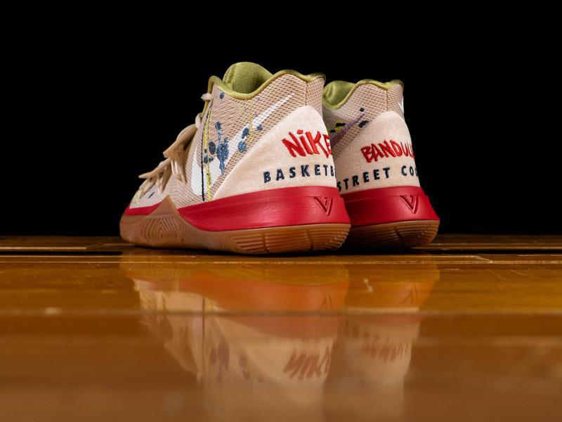 Giày Nike Bandulu x Kyrie 5 'Embroidered Splatters' CK5836-100 - Ảnh 7