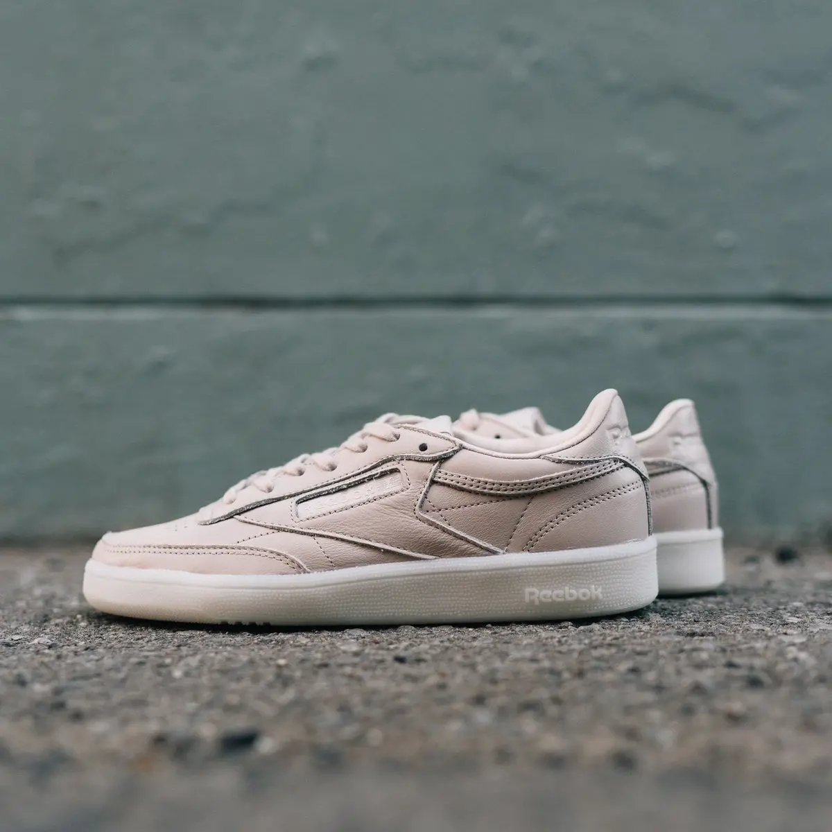 Alternative view of Giày Reebok Club C 85 BS7908