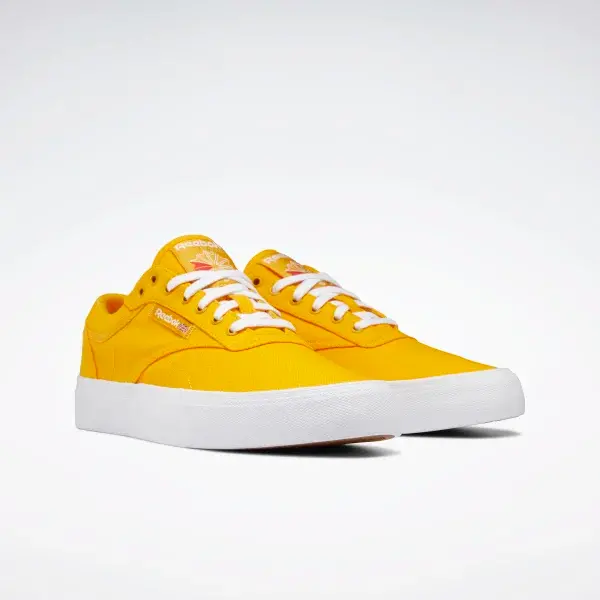 Alternative view of Giày Reebok Club C Coast Shoes GW0255
