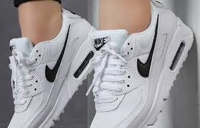 Alternative view of Giày Nike Wmns Air Max 90 'White Black' CQ2560-101