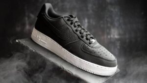 Alternative view of Giày Nike Air Force 1 07 Craft Black CN2873-001