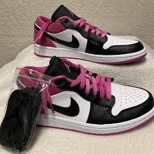 Giày Nike Air Jordan 1 Low GS 'Black Active Fuchsia' CT1564-005 - Ảnh 6