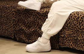 Alternative view of Giày Nike Wmns Air Force 1 '07 Essential 'White Metallic Gold' CT1989-100