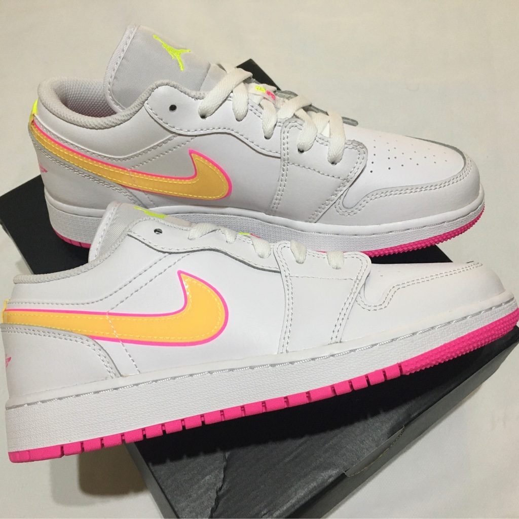 Giày Nike Air Jordan 1 Low GS 'Edge Glow' CV4610-100 - Ảnh 3