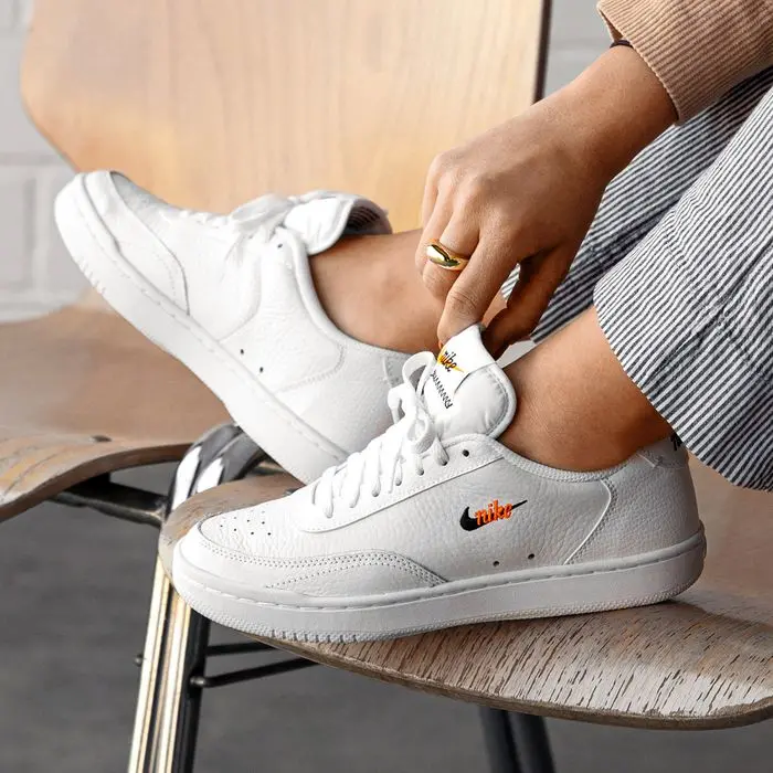 Alternative view of Giày Nike Wmns Court Vintage Premium 'White' CW1067-100
