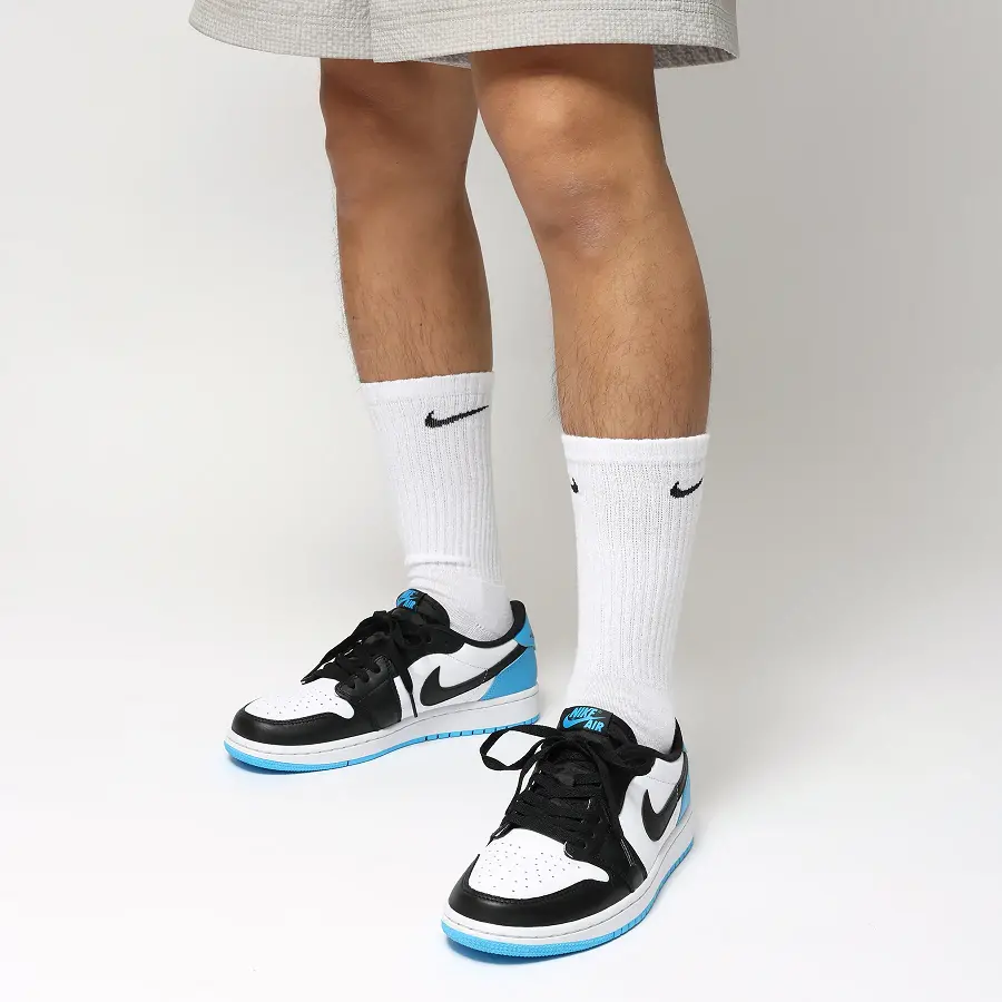 Alternative view of Giày Nike Air Jordan 1 Retro Low OG 'Powder Blue' CZ0858-104
