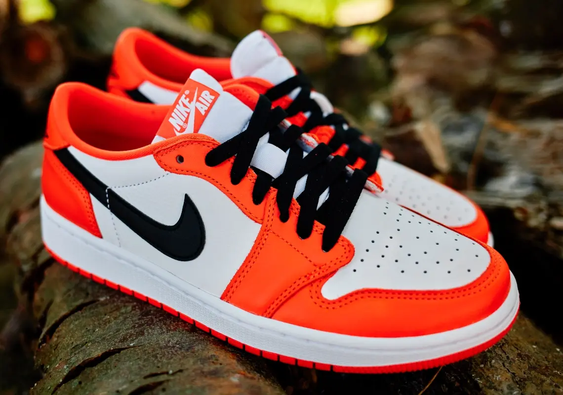 Alternative view of Giày Nike Air Jordan 1 Low OG 'Starfish' CZ0790-801