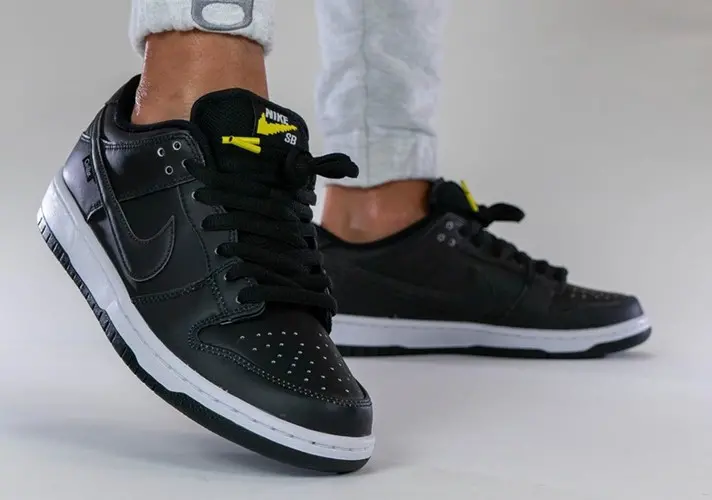 Alternative view of Giày Nike Civilist x Dunk Low Pro SB QS 'Thermography' CZ5123-001
