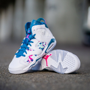 Alternative view of Giày Nike Air Jordan 6 Retro GS 'Green Abyss' 543390-153