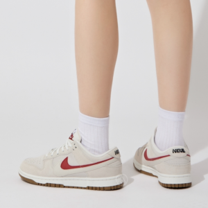 Giay Nike Dunk Low SE 85 Double Swoosh 'Sail Orange' DO9457-100