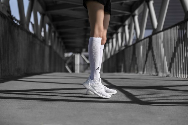 Giày Adidas Wmns UltraBoost 19 'Triple White' G54015 - Ảnh 6