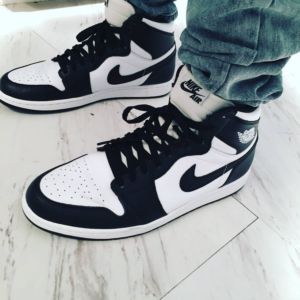 Alternative view of Giày Nike Air Jordan 1 Retro High OG 'Black White' 555088-010