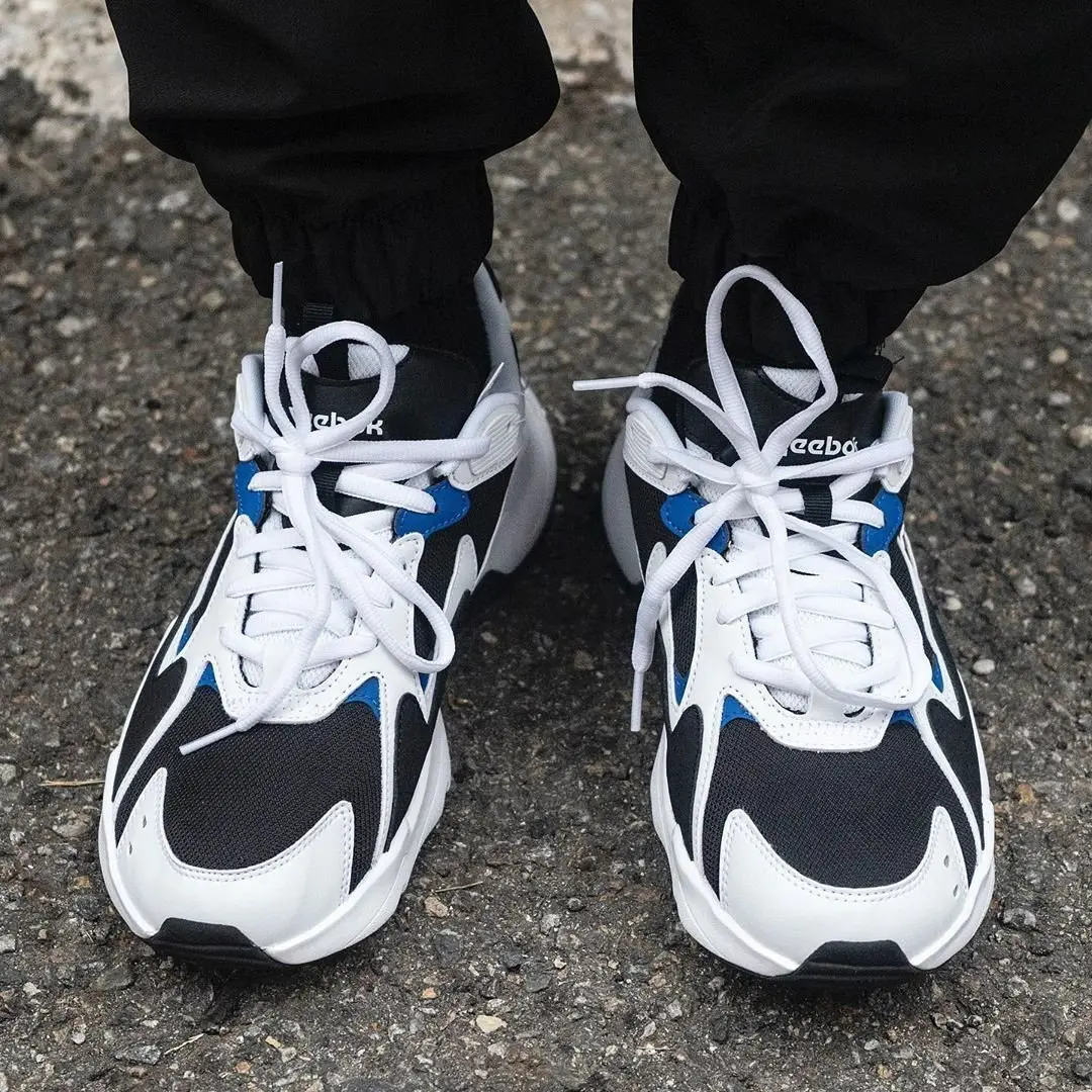 Alternative view of Giày Reebok Royal Turbo Impulse 'Black White Blue' EH3464