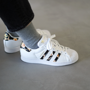Giay Adidas Marimekko x Wmns Superstar 'Unikko' H04076