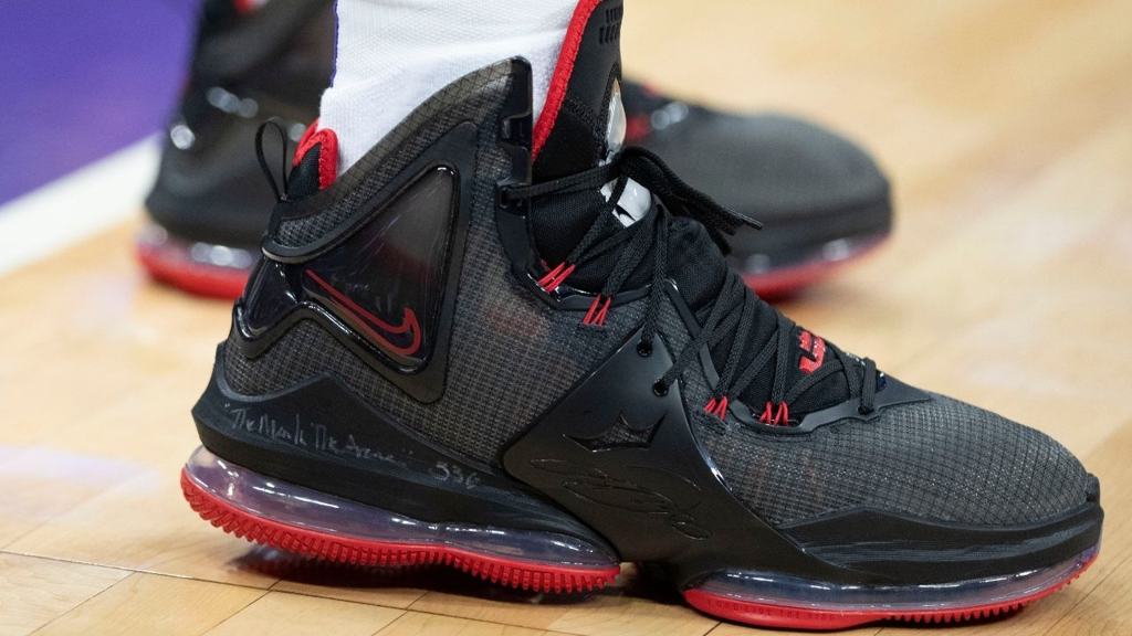 Giày Nike LeBron 19 'Bred' DC9340-001 - Ảnh 8