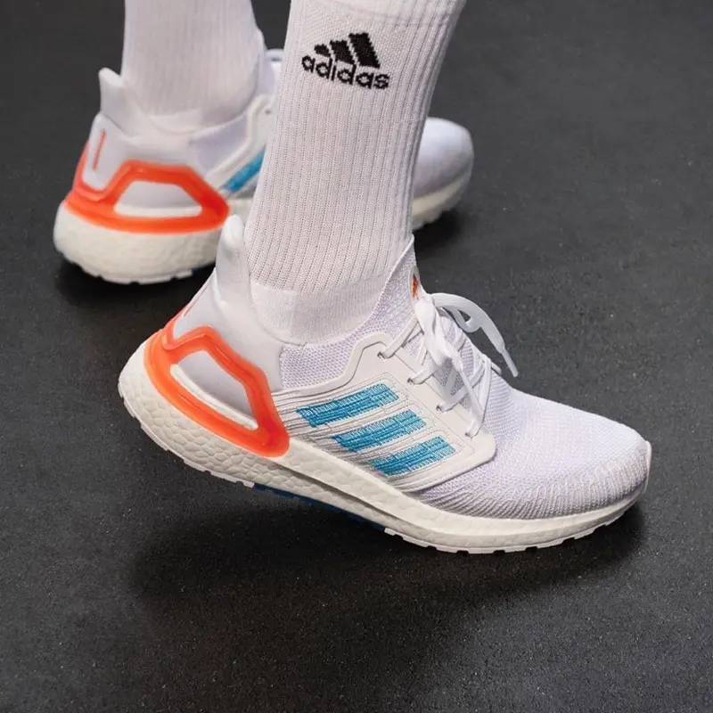 Alternative view of Giày Adidas Primeblue UltraBoost 20 'Sharp Blue' EG0768