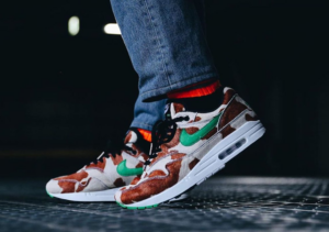 Alternative view of Giày Nike Atmos x Air Max 1 DLX 'Animal Pack Giraffe' AQ0928-902