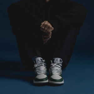 Giay Nike Air Jordan 1 Mid SE 'Seahawks' DZ5326-300