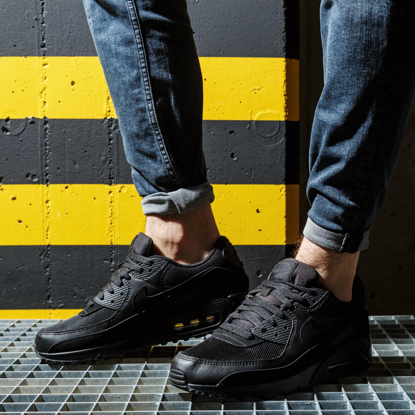 Giày Nike Air Max 90 'Triple Black' CN8490-003 - Ảnh 3