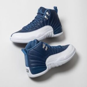 Alternative view of Giày Nike Air Jordan 12 Retro GS 'Indigo' DB5595-404