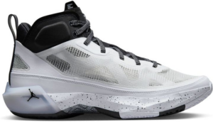 Giay Nike Jordan 37 'Oreo' DD6958-108