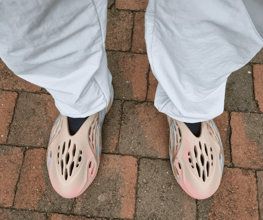 Dép Adidas Yeezy Foam Runner Mx Sand Grey GY3969 - Ảnh 8