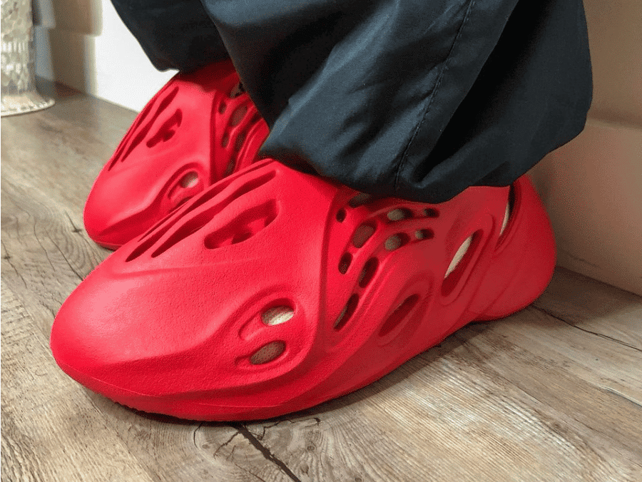 Dép Adidas Yeezy Foam Runner 'Vermilion' GW3355 - Ảnh 5