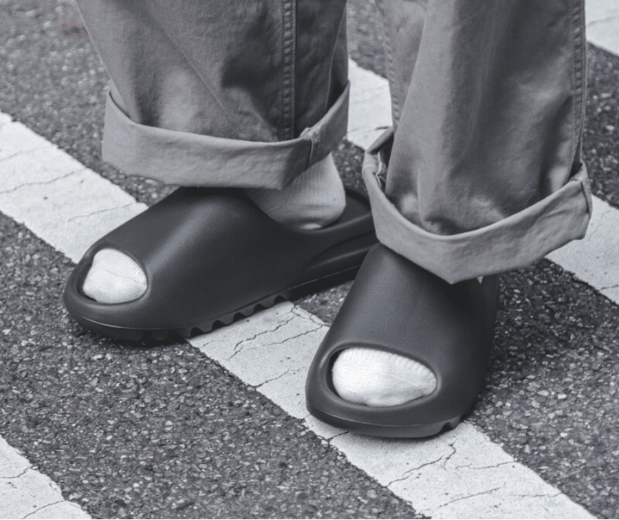 Dép Adidas Yeezy Slide Onyx Black HQ6448 - Ảnh 3