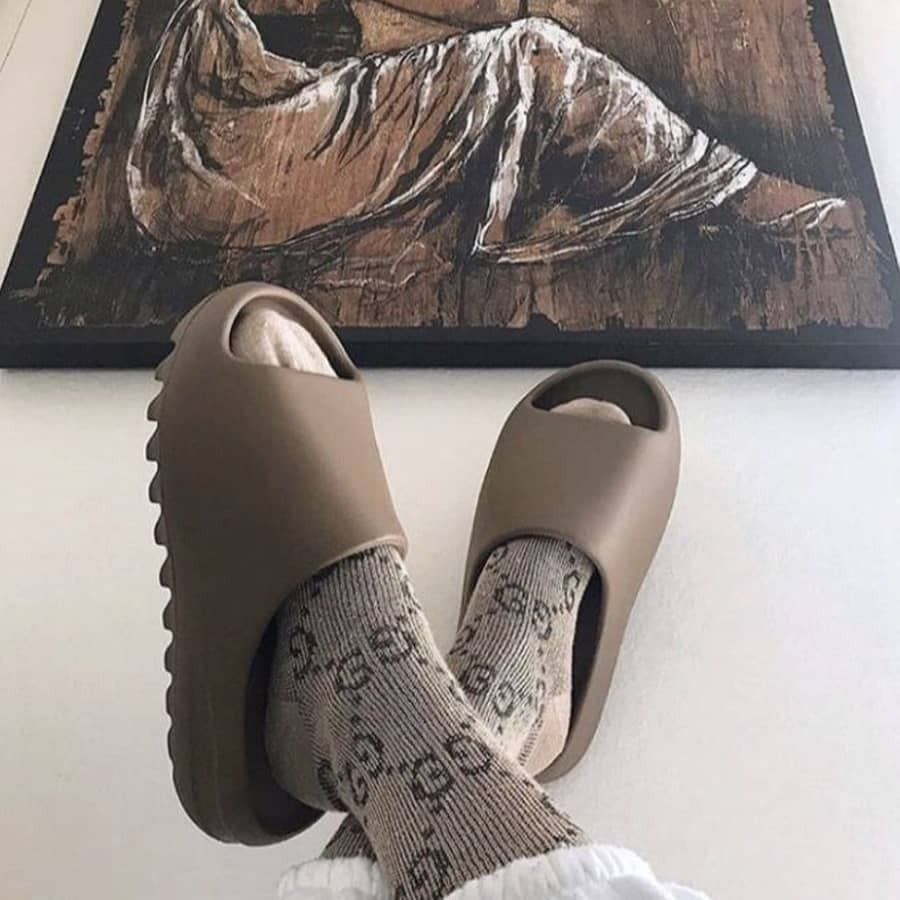 Dép Adidas Yeezy Slides 'Soot' 2021 GX6141 - Ảnh 5