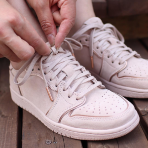 Alternative view of Giày Nike Wmns Air Jordan 1 Retro Low NS 'Particle Beige' AO1935-204